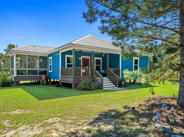 24616 Bretz Ln, Elberta, AL 36530