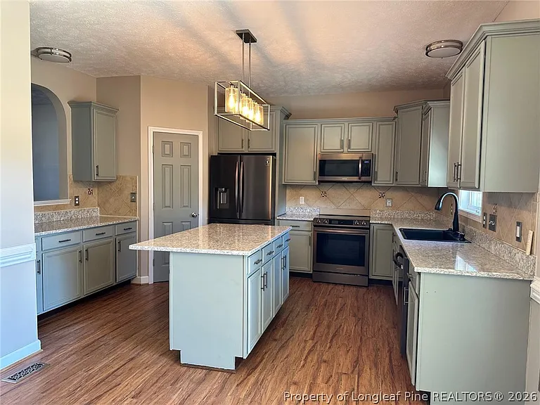 3912 Barclay Way — Photo 3
