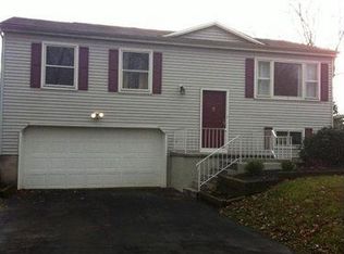 4523 Alderwood Dr, Canfield, OH