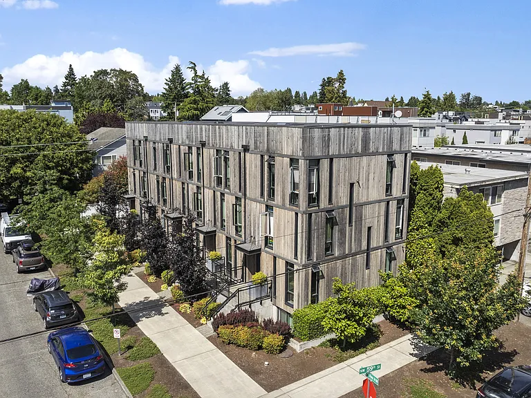 5902 Ballard — Photo 35