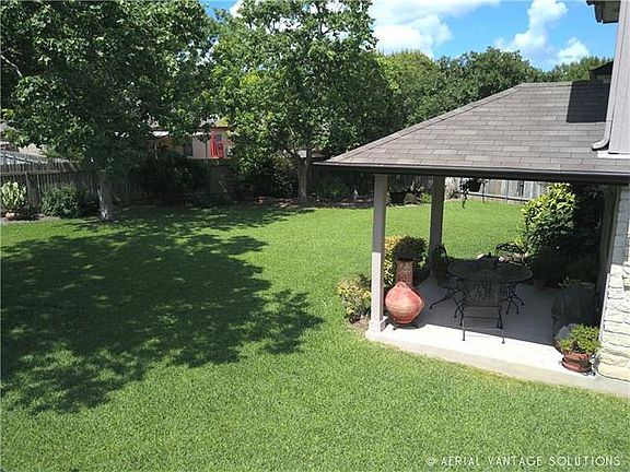 2nd image of 1702 Zydeco Dr