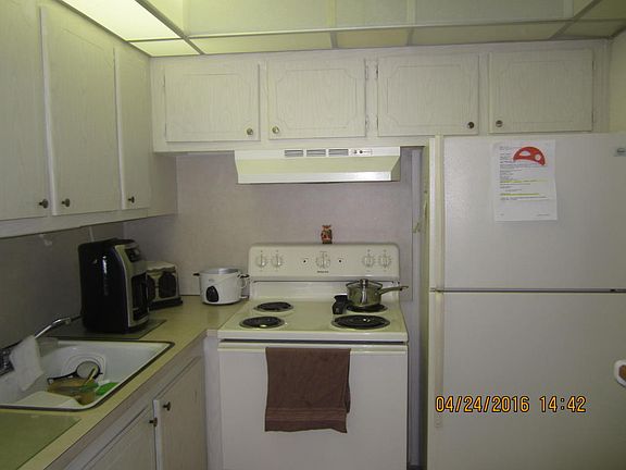 3rd image of 113 Salisbury E
