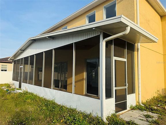 2nd image of 411 COLUMBIA COURT