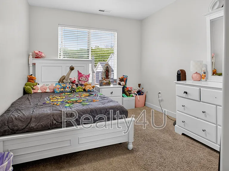 1454 S 520 W — Photo 16