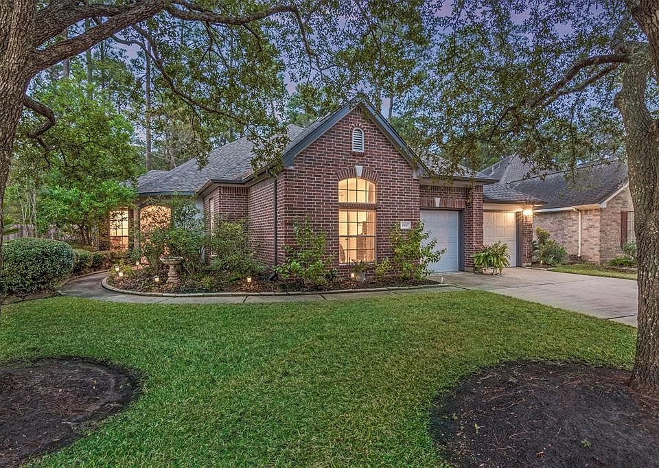 1st image of 15610 Clear Pointe Dr