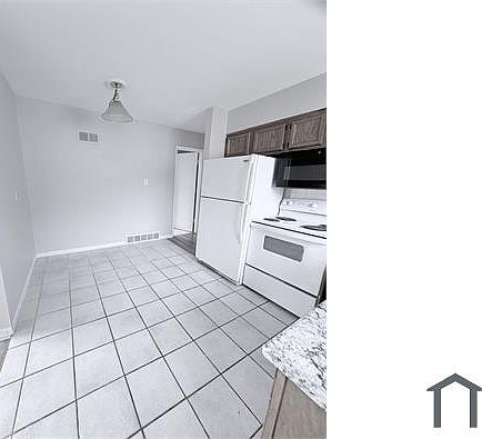 3rd image of 241 Flora Dr