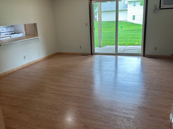 257 23rd St SE APT 4