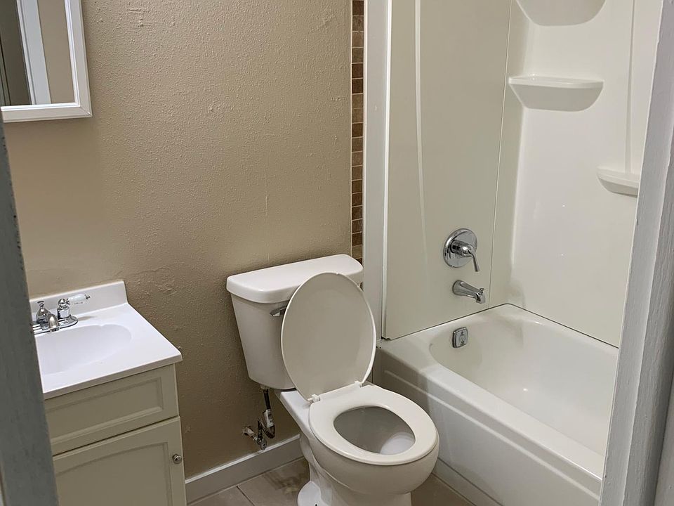 Full Bath