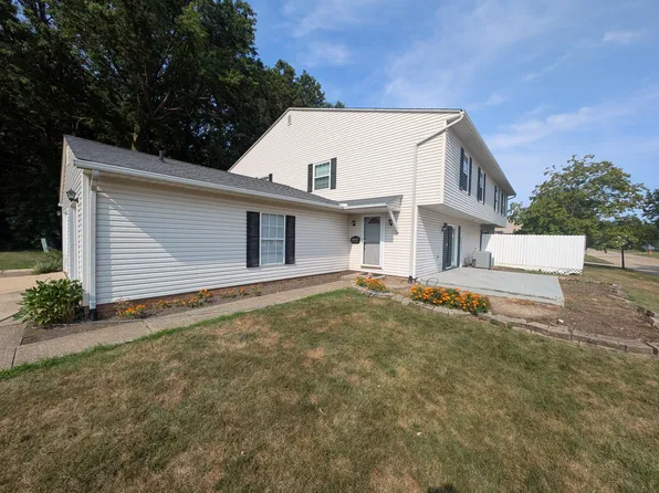 8053 Independence Dr APT A, Mentor, OH 44060