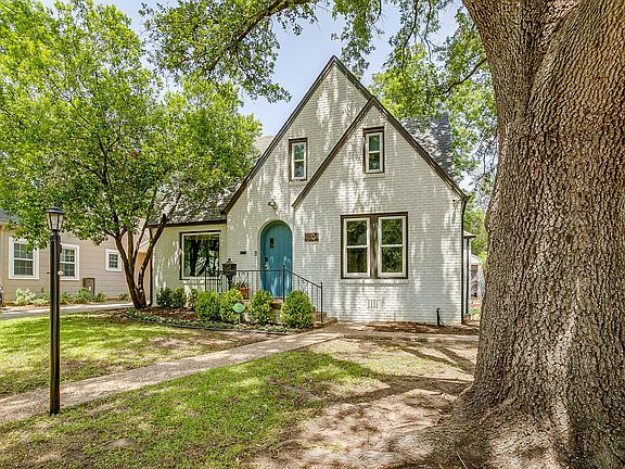3rd image of 4004 El Campo Ave