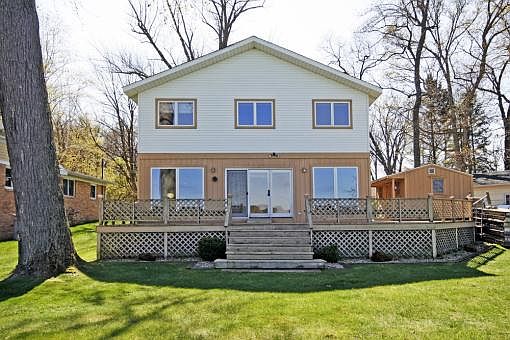 2nd image of 701 S Gull Lake Dr