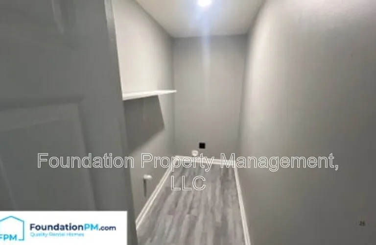 765 Marywood St — Photo 7