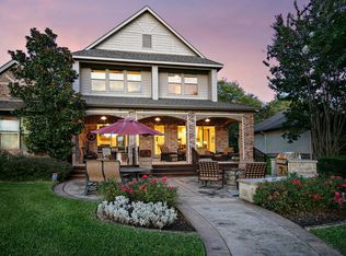 190 Bushwhacker Dr, Mabank, TX 75156