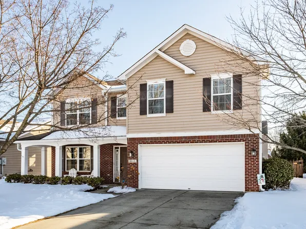 8815 N Fawn Meadow Dr, McCordsville, IN 46055