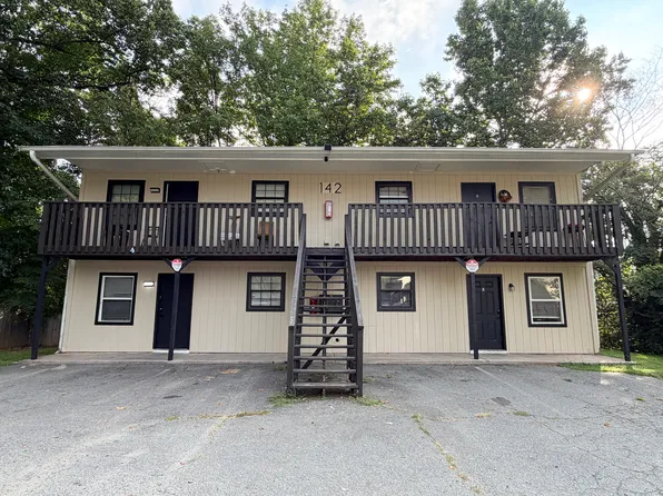 142 Weatherwood Ct #B, Winston Salem, NC 27103