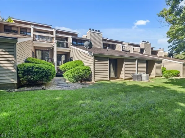 39 Hillside Ct, Union Twp., NJ 08809
