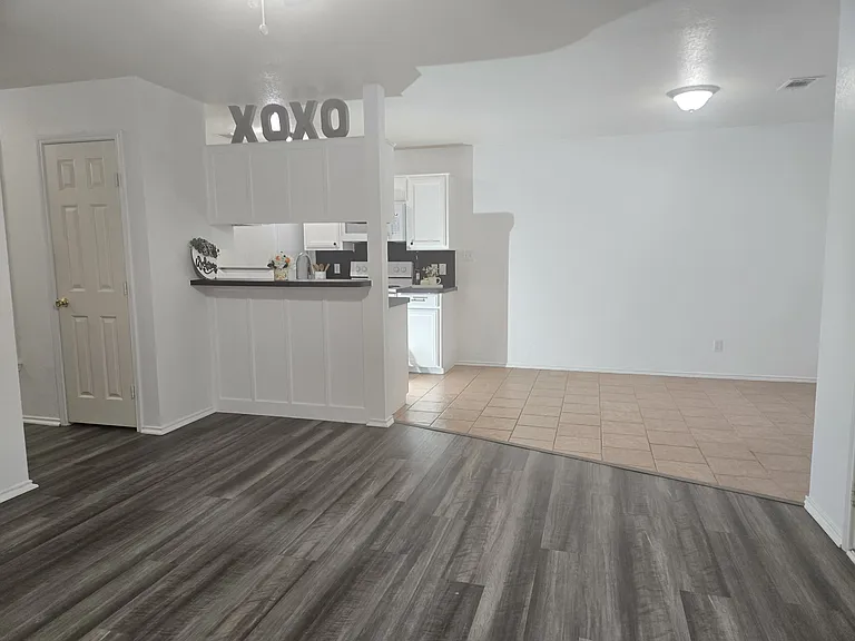 2545 E Renfro St #A — Photo 5