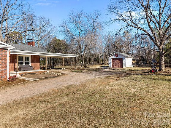 2nd image of 455 Eudy Rd