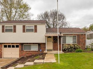 217 Nassau Dr, Pittsburgh, PA 15239