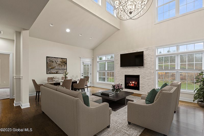 4th image of 64 Cambridge Way