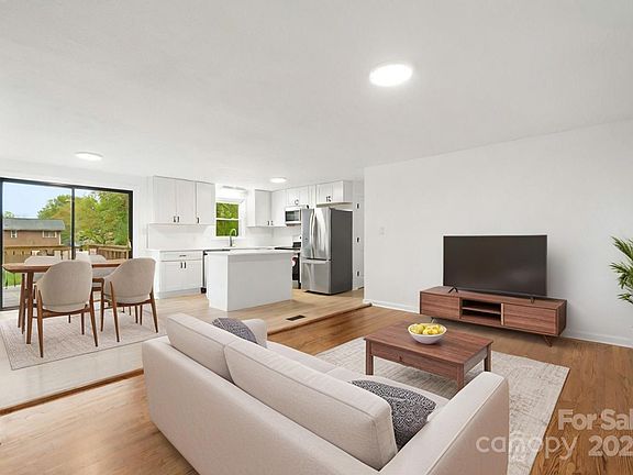 3rd image of 1500 19th Avenue Pl NE