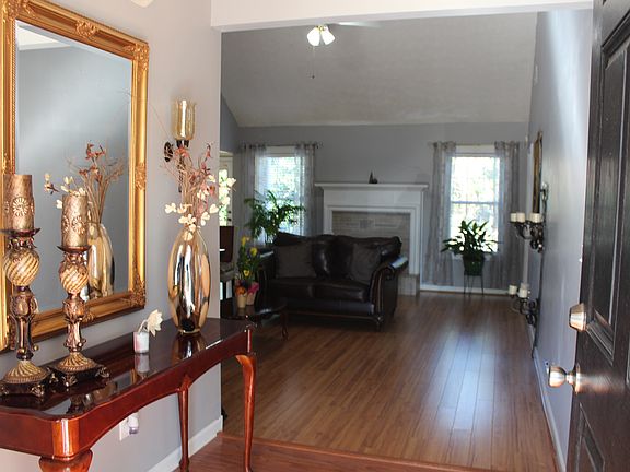 3rd image of 4020 Nelson Ct