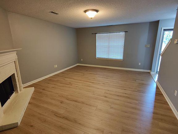 3rd image of 1785 Black Bear Cir W
