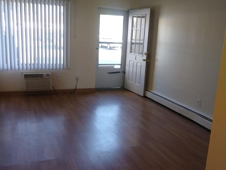 1st image of 3295 Coolidge Hwy APT 4