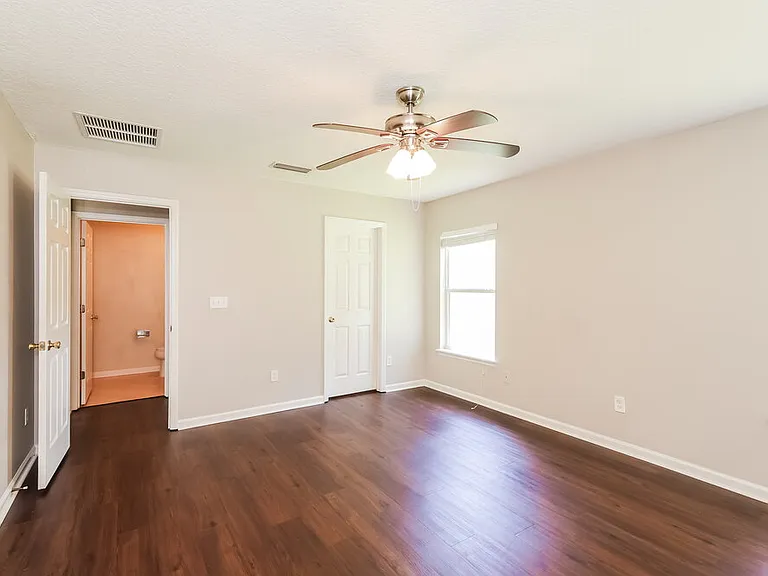 150 Bedstone Dr — Photo 12