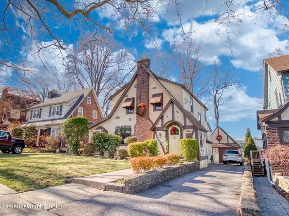 58 Conyingham Ave, Staten Island, NY 10301