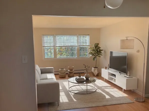 25 Thomas Ave, Bourne, MA