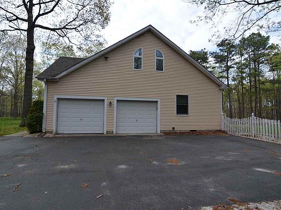 3rd image of 811 Harlequin Dr