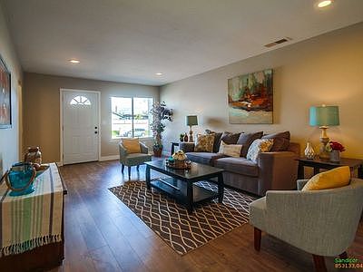 4th image of 1511 Temple Heights Dr