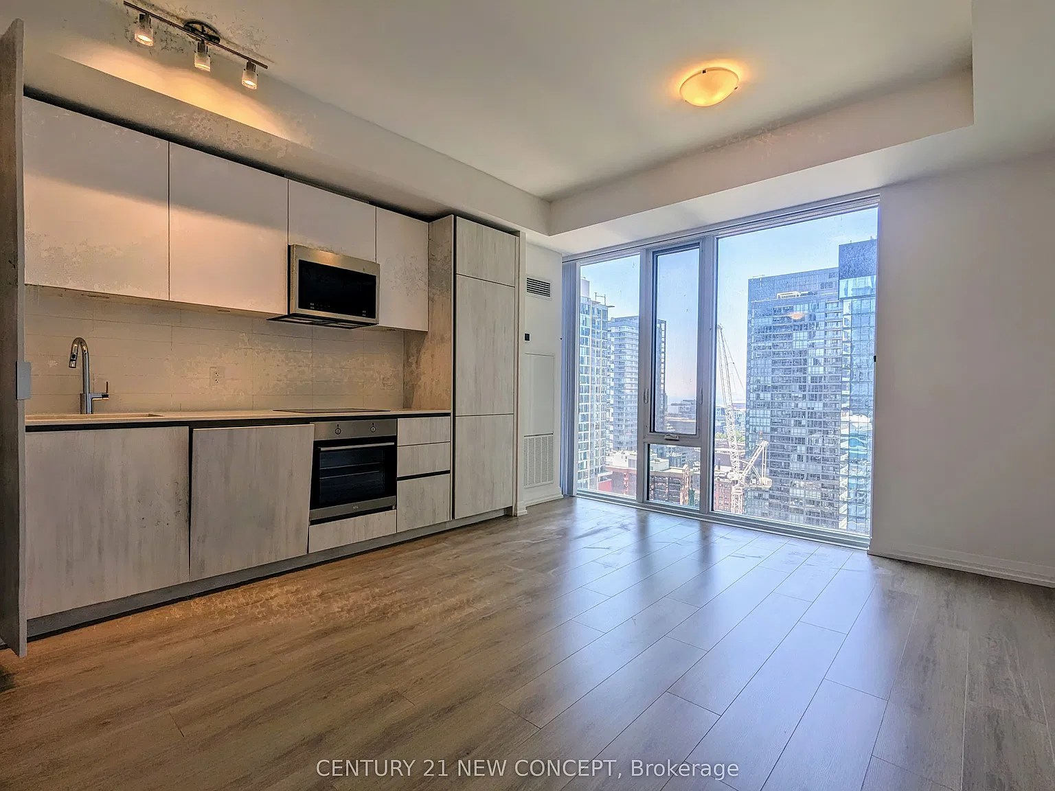 Studio, $1,950 — Photo 2