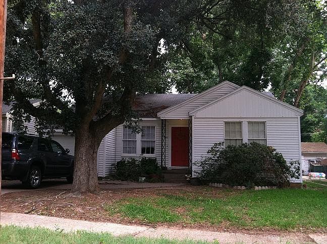 1st image of 224 E Fairview St
