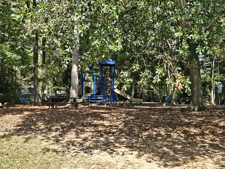 302 Wood Rdg — Photo 13
