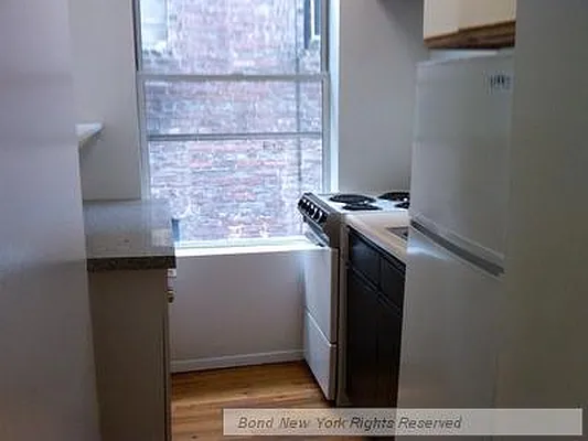 Rented by Bond New York | media 43