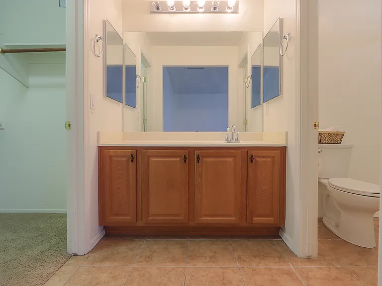 2350 E Santiago Trl — Photo 18