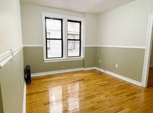 221 Avenue F #2F, Brooklyn, NY 11218