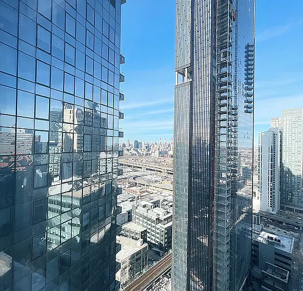3 Court Sq #2607 — Photo 11
