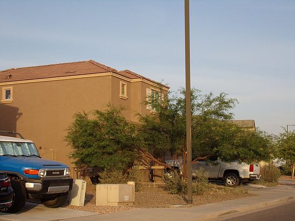 3rd image of 25385 W Clanton Ave