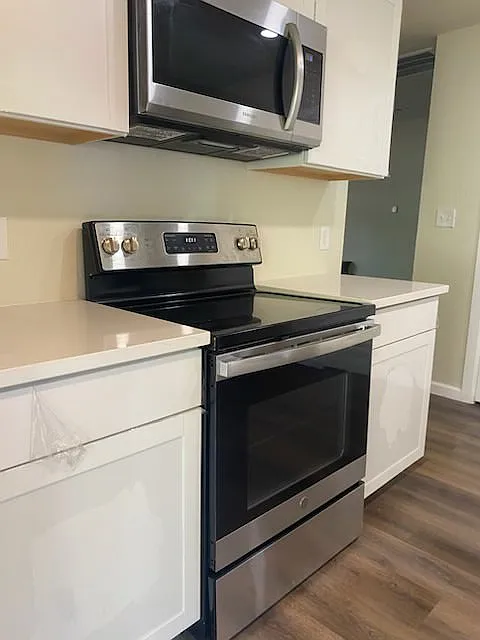 2 bed, 891 sqft, $1,400 — Photo 3