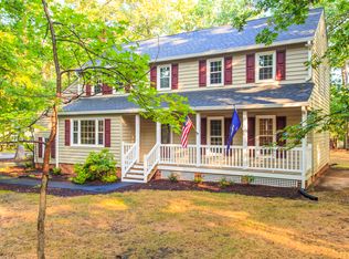 2900 Ellesmere Dr, Midlothian, VA 23113