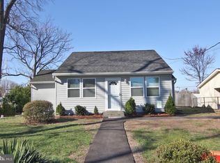 1414 Woodland Beach Rd, Pasadena, MD 21122