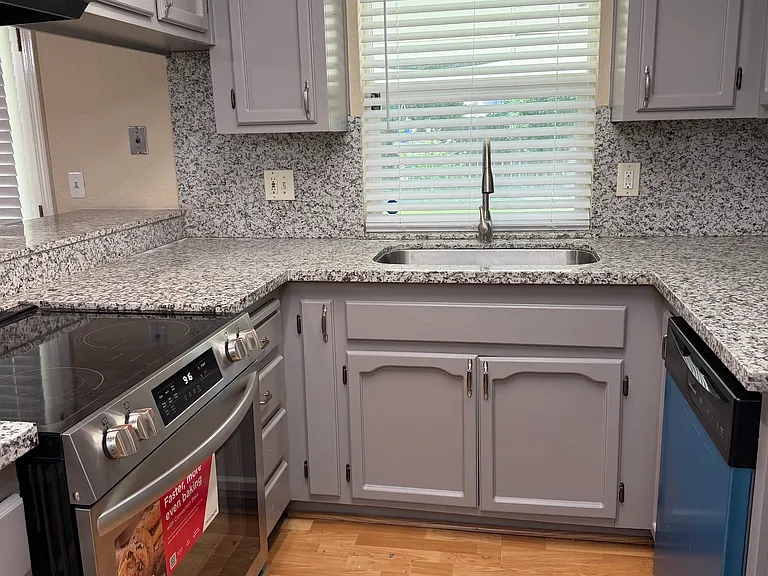 3208 Nightingale Dr — Photo 17