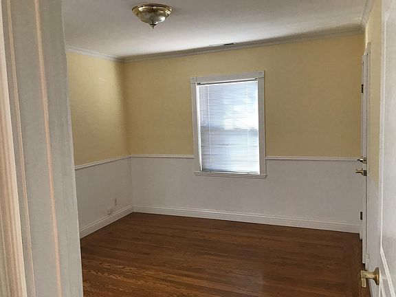 5th image of 723 Madison Ave