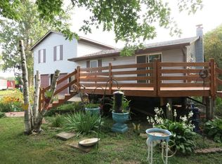 10121 SW 48th St, Waseca, MN 56093