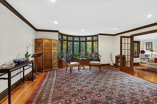 4th image of 27 Westwood Dr