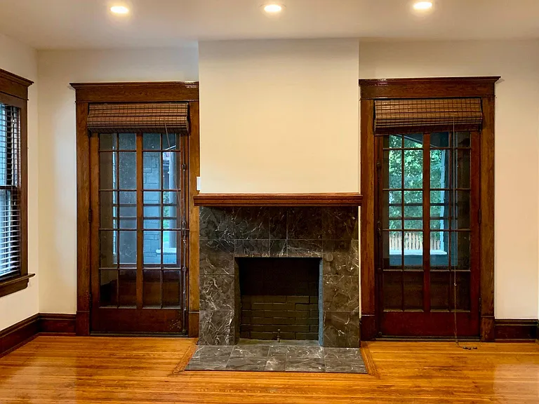 80 Cottage St #LOWER — Photo 6