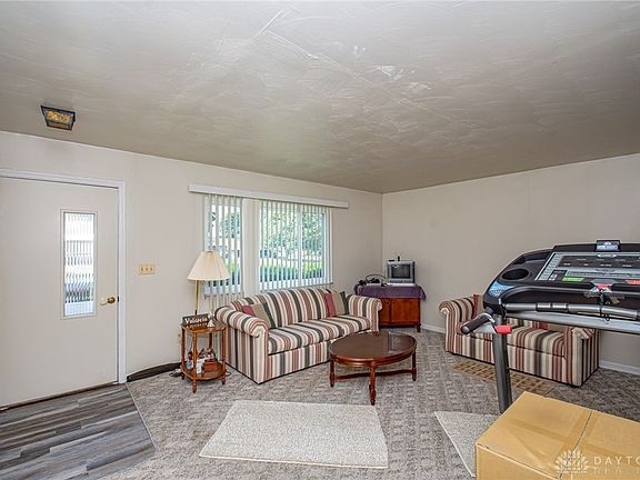 3rd image of 50 Halifax Dr #48